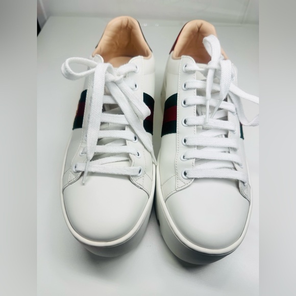 Authentic Gucci - Picture 2 of 8